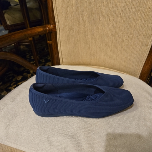 VIVAIA Women's Classic Blue Flats - Picture 12 of 14